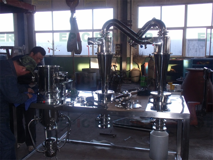 實驗型對撞式氣流磨